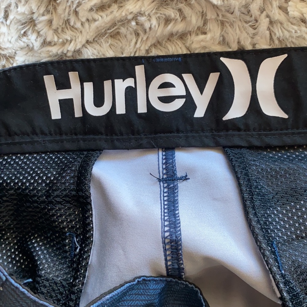 Men’s Hurley light weight shorts - Picture 4 of 4